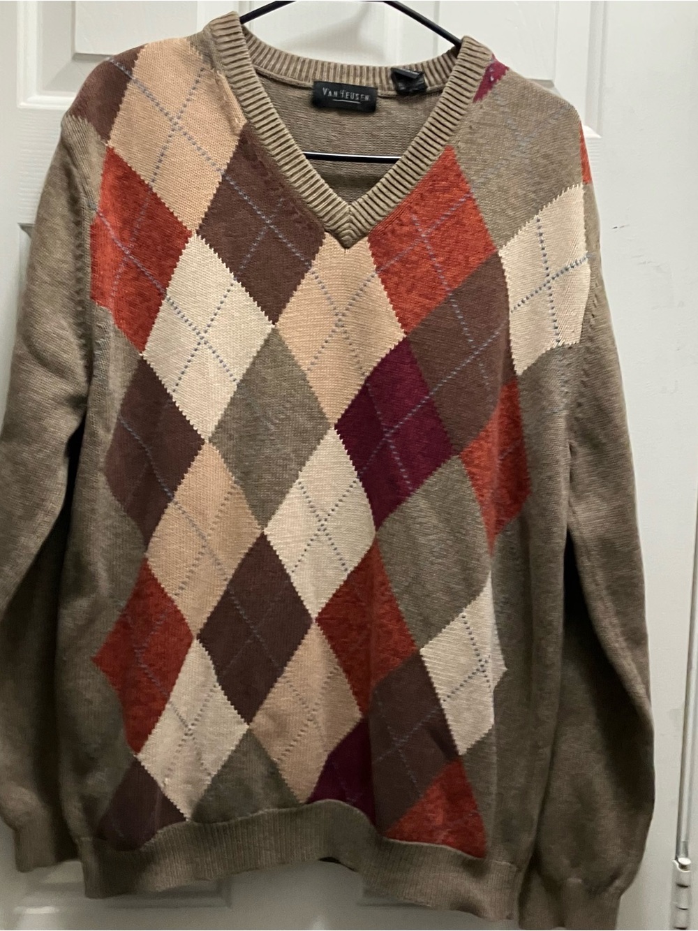 Van Heusen V Neck Long Sleeve Argyle Sweater Men's Size Large